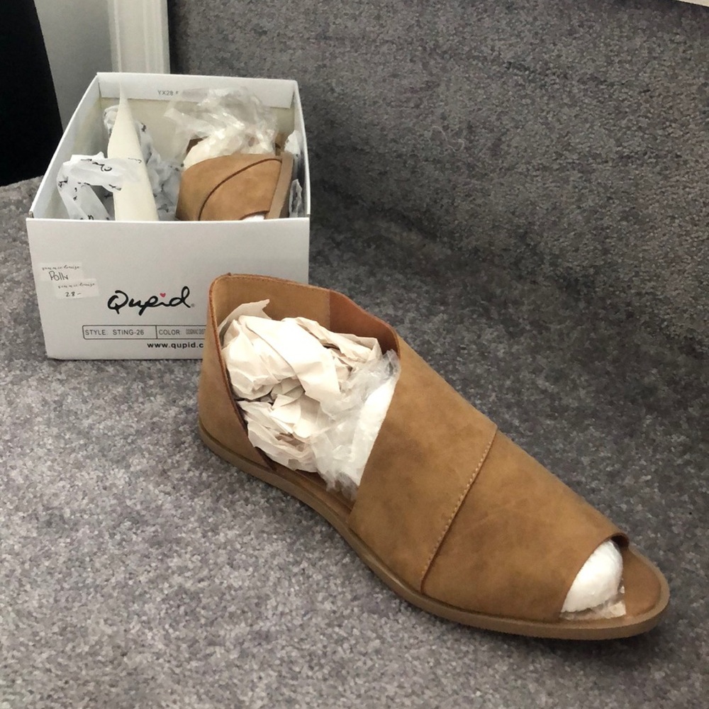Taupe Flats